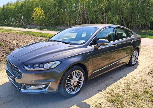 ford mazowieckie Ford Mondeo cena 48900 przebieg: 104000, rok produkcji 2017 z Sierpc